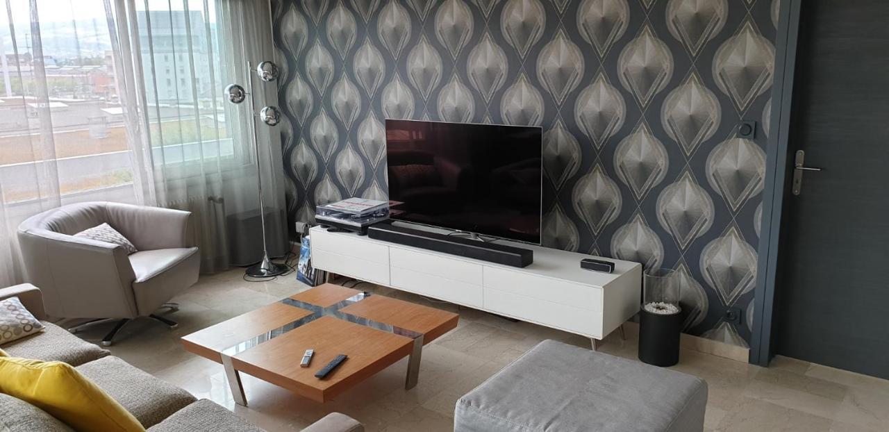 Appartement Lumineux De 90 M2 Situe En Centre Ville Анси Экстерьер фото